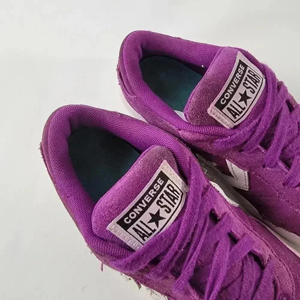 Converse Chuck Taylor One Star Low Top Sneakers - 2C